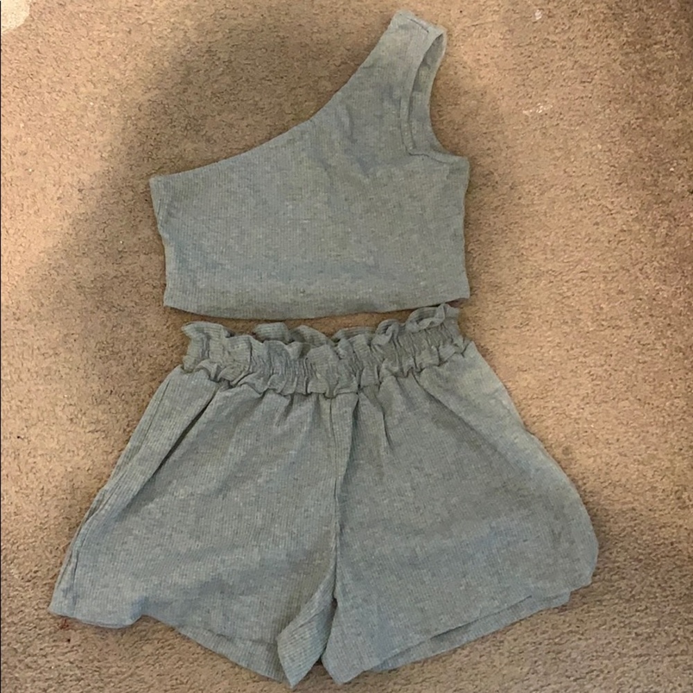 Grey lounge set
